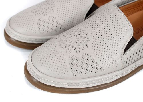 перфорирани дамски обувки сиво удобни