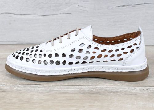 удобни летни обувки бяло кожа дишащ модел