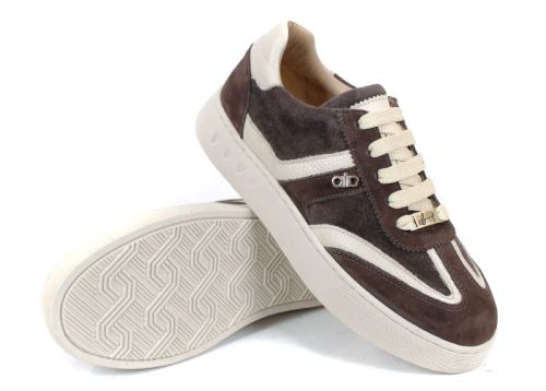 Dorelle Vita – дамски сникърси от естествен велур в тъмно кафяво с бежови акценти