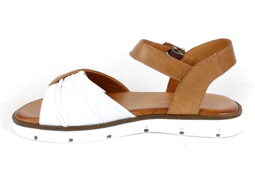 Chic Essence – дамски сандали от естествена кожа в бяло и светло кафяво с елегантен контраст