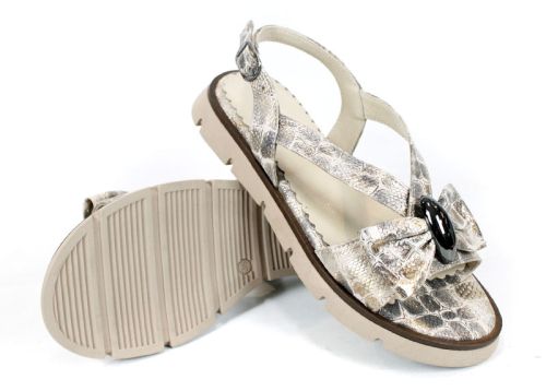 Amara Velle – дамски, ниски сандали от естествена кожа в бежов змийски принт