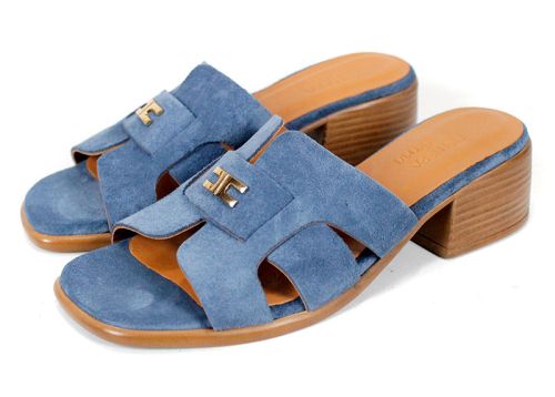 Liora Vento – дамски велурени чехли със стабилен ток в елегантно синьо