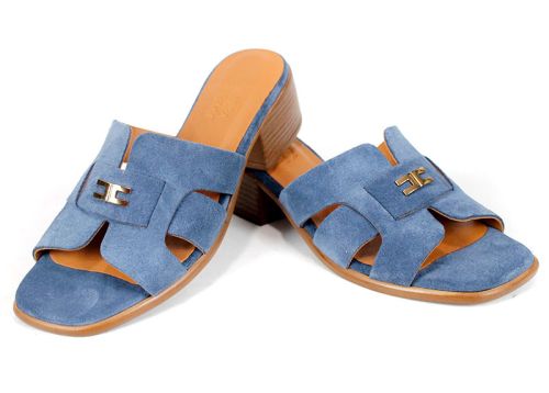 Liora Vento – дамски велурени чехли със стабилен ток в елегантно синьо