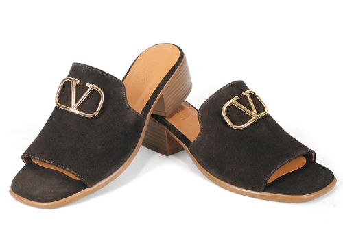 Viora Lume – дамски велурени чехли с елегантен ток в тъмно кафяво