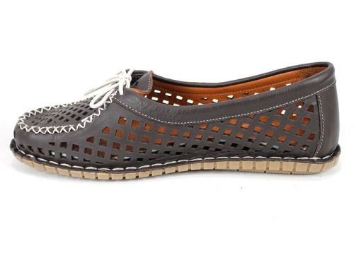 Дамски летни мокасини Brisa Fina от естествена кожа с перфорация в тъмно кафяво