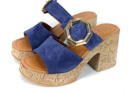 Selenа Aria – дамски чехли на платформа от естествен велур в синьо