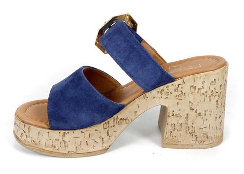 Selenа Aria – дамски чехли на платформа от естествен велур в синьо