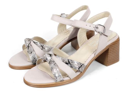 Елегантни дамски сандали Serina Voss в бледо лилаво с ток от естествена кожа