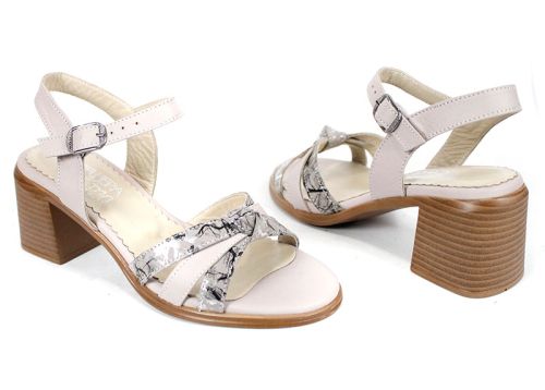 летни дамски сандали с каишки