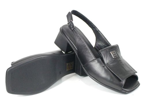 Елегантни дамски сандали Orlina Vero с отворени пръсти от естествена кожа в черно