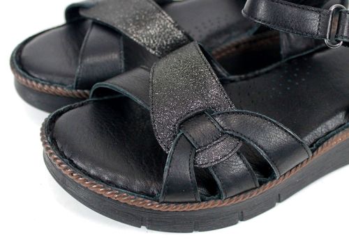 Черни ежедневни сандали Talina Sora от естествена кожа с комфортна подметка