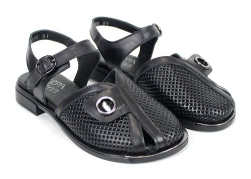 Marielle Zen – модерни дамски сандали от естествена кожа в черно с отличителен дизайн