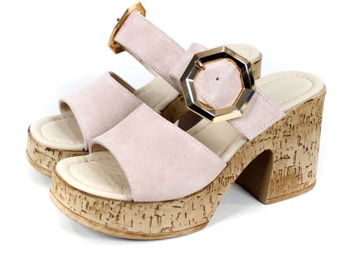 Selena Aria – модерни дамски чехли на платформа от естествен велур в нежно розово