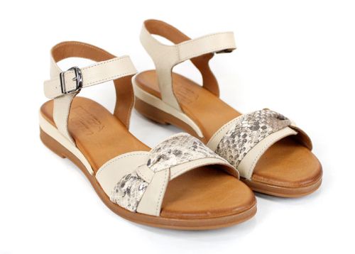 Lucera – удобни дамски сандали от естествена кожа в бежово с фин питон акцент