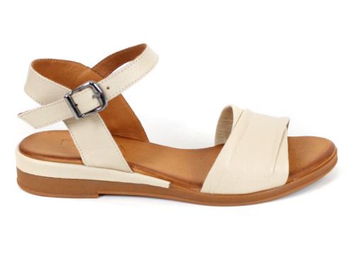 Nerelle Vita – дамски сандали на ниско ходило от естествена кожа в бежово