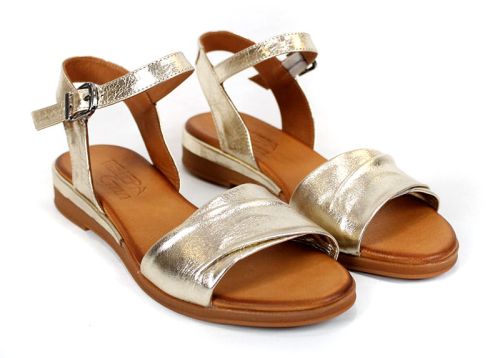 Nerelle Vita – дамски сандали на ниско ходило от естествена кожа в злато