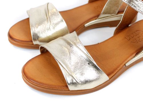 дамски кожени сандали злато с каишка