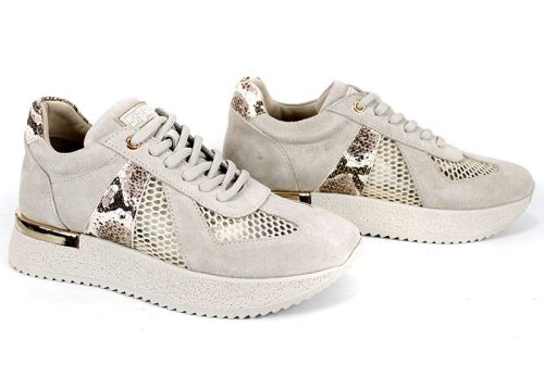 дамски сникърси от естествен велур в бежово с мрежа и питон акцент
