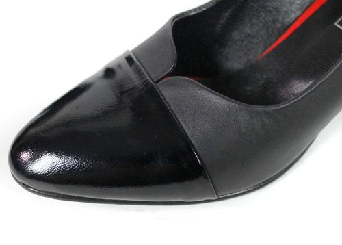 Дамски официални обувки от естествена кожа и лак – модел Eleganza Nera
