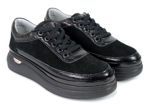 Aurora Bellini – Women's Black Shoes in Genuine Suede and Textured Patent Leather