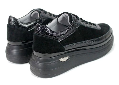 Aurora Bellini – Women's Black Shoes in Genuine Suede and Textured Patent Leather