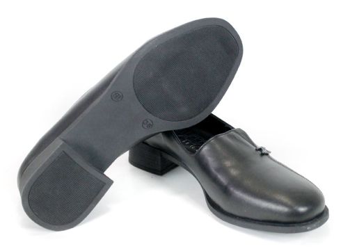 Women's black genuine leather shoes with low block heel