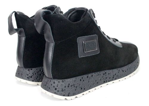 Alessia Vettori – Women's High-Top Sneakers in Black Genuine Suede and Leather | PESHTERA™