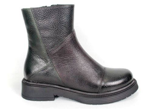 Giulia Bellandi women's winter leather ankle boots in black, burgundy and dark green