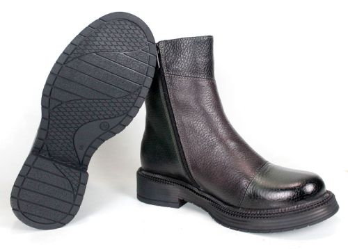 Women's genuine leather winter ankle boots with warm plush lining and side zipper