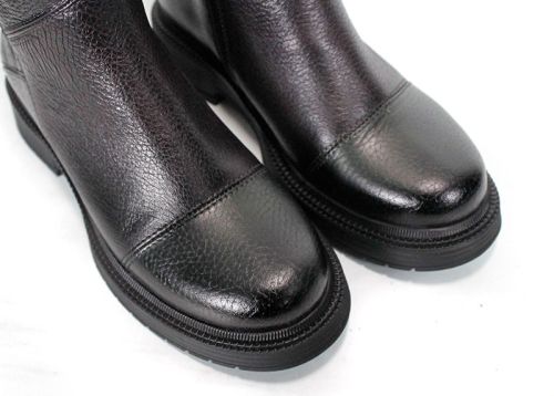 Giulia Bellandi – Women's Winter Leather Ankle Boots in Black, Burgundy and Dark Green