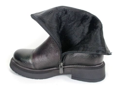 Giulia Bellandi – Women's Winter Leather Ankle Boots in Black, Burgundy and Dark Green