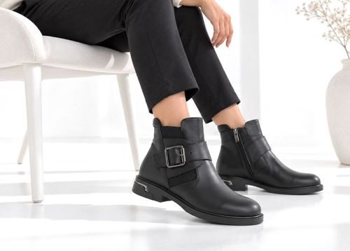 Elena Vercelli – Women's Chelsea Ankle Boots in Genuine Black Leather